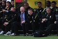 McLeish resmi latih...