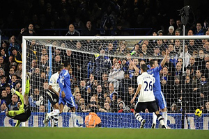 Chelsea bombardir Everton...