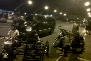 Gempa Aceh, warga ngungsi...
