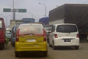 Sungai Ciujung meluap,...