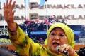 Lily minta penyidik...