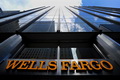 Laba Wells Fargo melonjak...
