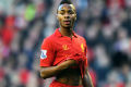 Sterling ketawa digosipkan...