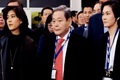 2 putri pewaris takhta