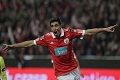 Benfica ikat Cardozo...