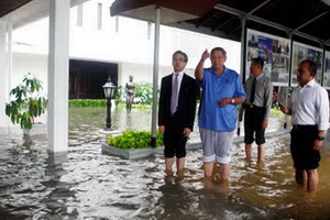Istana Negara terendam...