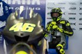 Tunggangi Yamaha lagi,...