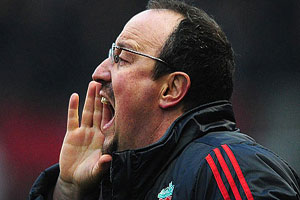 Benitez kebakaran jenggot