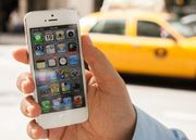 2012, Apple sukses jual...