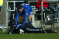 Hazard dan ballboy saling...