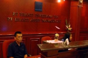 2012, laba bersih Bhakti...