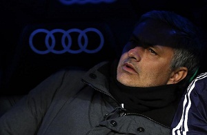 Madrid kalah, Mou salahkan...
