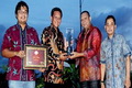 Bupati Bantaeng raih...