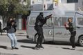 Polisi Tunisia gunakan...