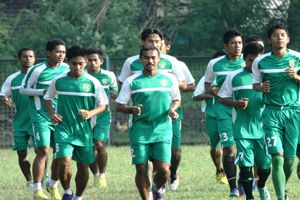Pemain senior kudeta...