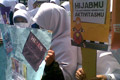 Mahasiswa Bandung serukan...