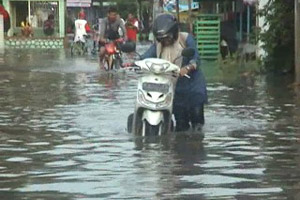 Akibat banjir, sekolah...