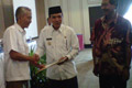Parpol keroyok cabup...