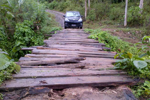 Jembatan ini bikin warga...