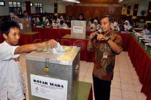 Enam kandidat tak punya...