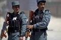 Taliban rekrut polisi...