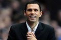 Poyet ambisius menggusur...