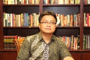 Parpol saling mengunci,...
