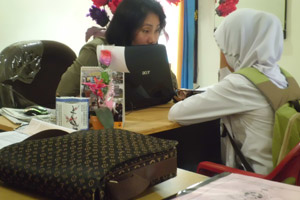 Dua bulan, 5 pelajar...