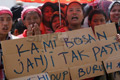 Buruh perempuan menuntut