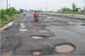 Perbaiki jalan rusak,...
