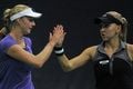 Makarova/Vesnina beruntung,...