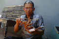 Di tangan Herry, benalu...