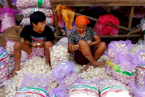 Hatta: Tambah impor...
