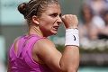 Errani pemain pertama...