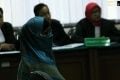 Istri Nazaruddin diganjar...