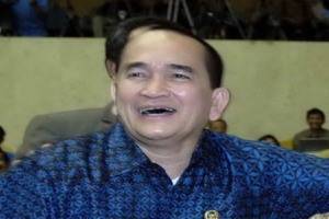 Ruhut tertawakan Tri...