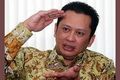 Geledah ruang Setya...