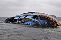 Perahu tenggelam di...