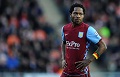 Gelandang Aston Villa...