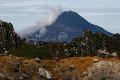 Gunung Guntur berstatus...