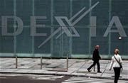 Klaim bank Dexia terhadap...