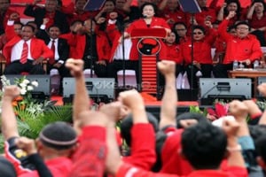 Tanggapan Megawati soal...