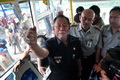 Toto memang dekat dengan...