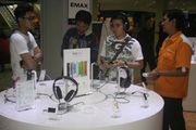 Emax tawarkan produk...