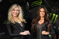 Aksi panas gadis paddock...