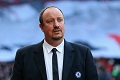Mau trofi, Benitez minta...