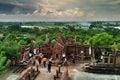 Berebut candi Preah...