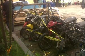 Perkelahian pemuda,...