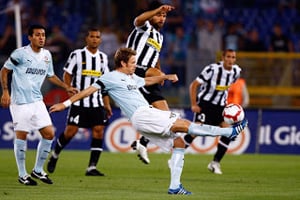 Juventus tumbangkan...