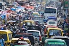 Pasar tumpah, Jalan...